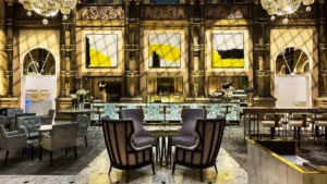 Does Paris Hilton Own Hilton Hotels